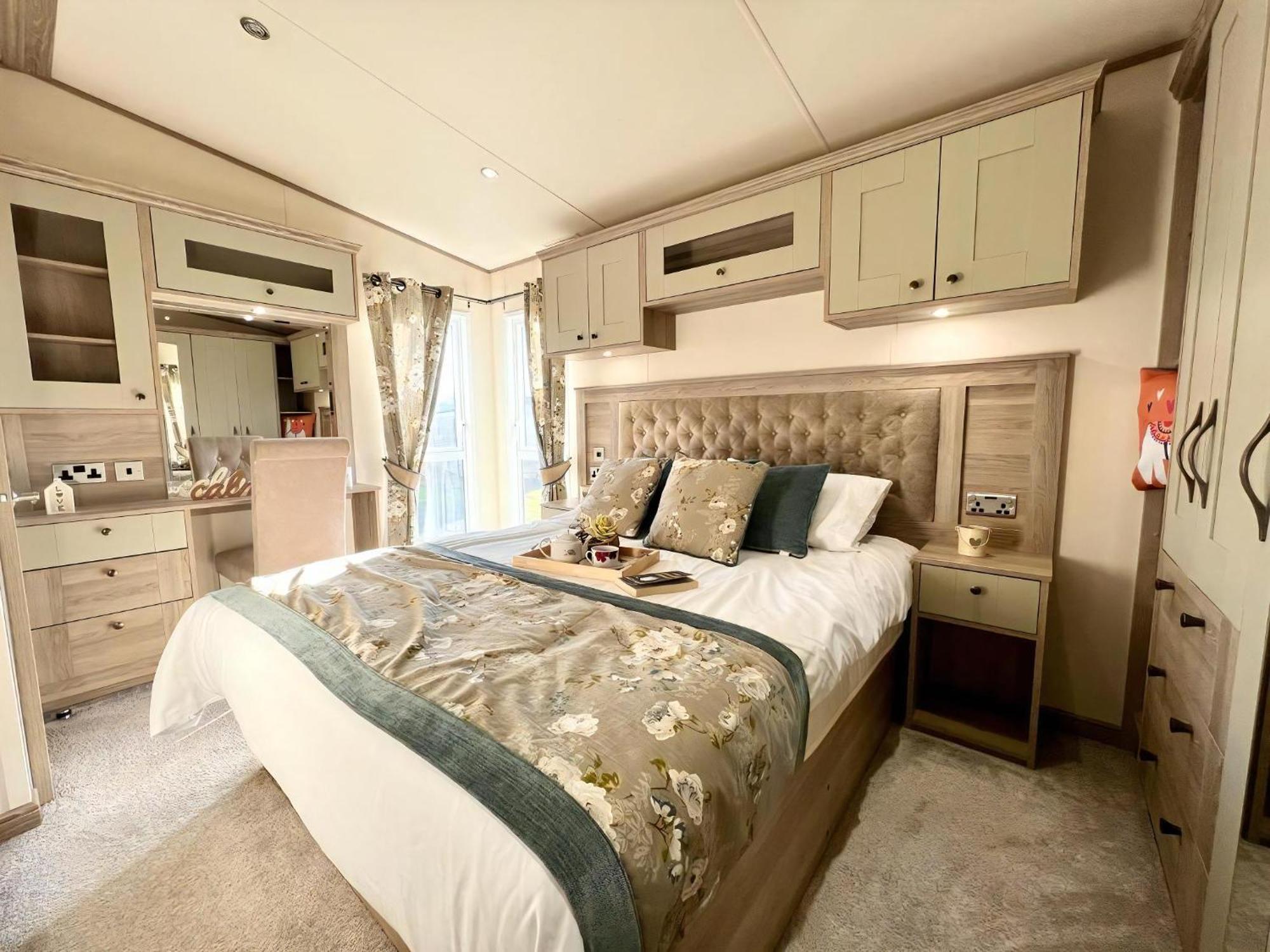 Stunning Caravan With Full Lake View At Southview Holiday Park Ref 33004Ml Skegness Buitenkant foto